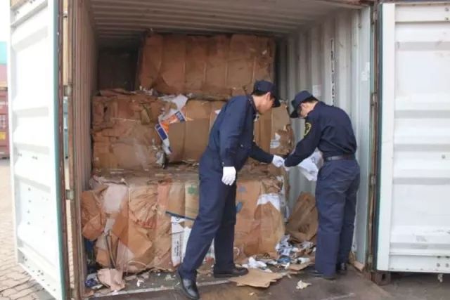 1529048309957364.gif 1.gif