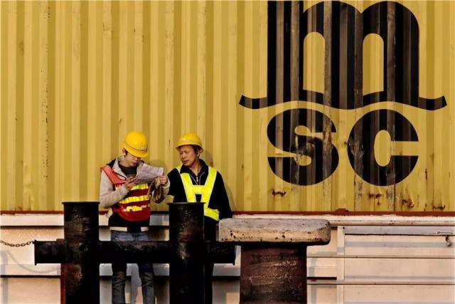 1572332787815408.jpeg 碼頭IT人員.jpeg